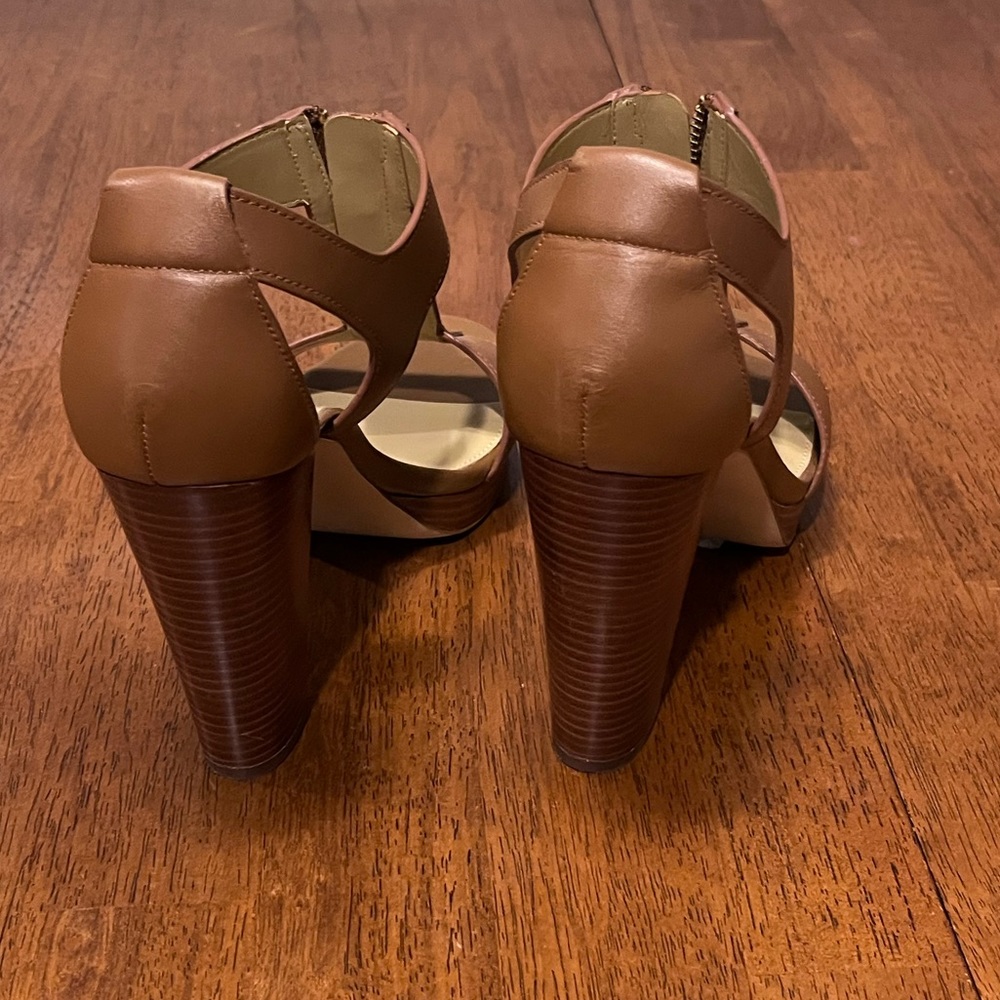 NWT and box! Michael Kors Zip Sandle - Picture 4 of 7